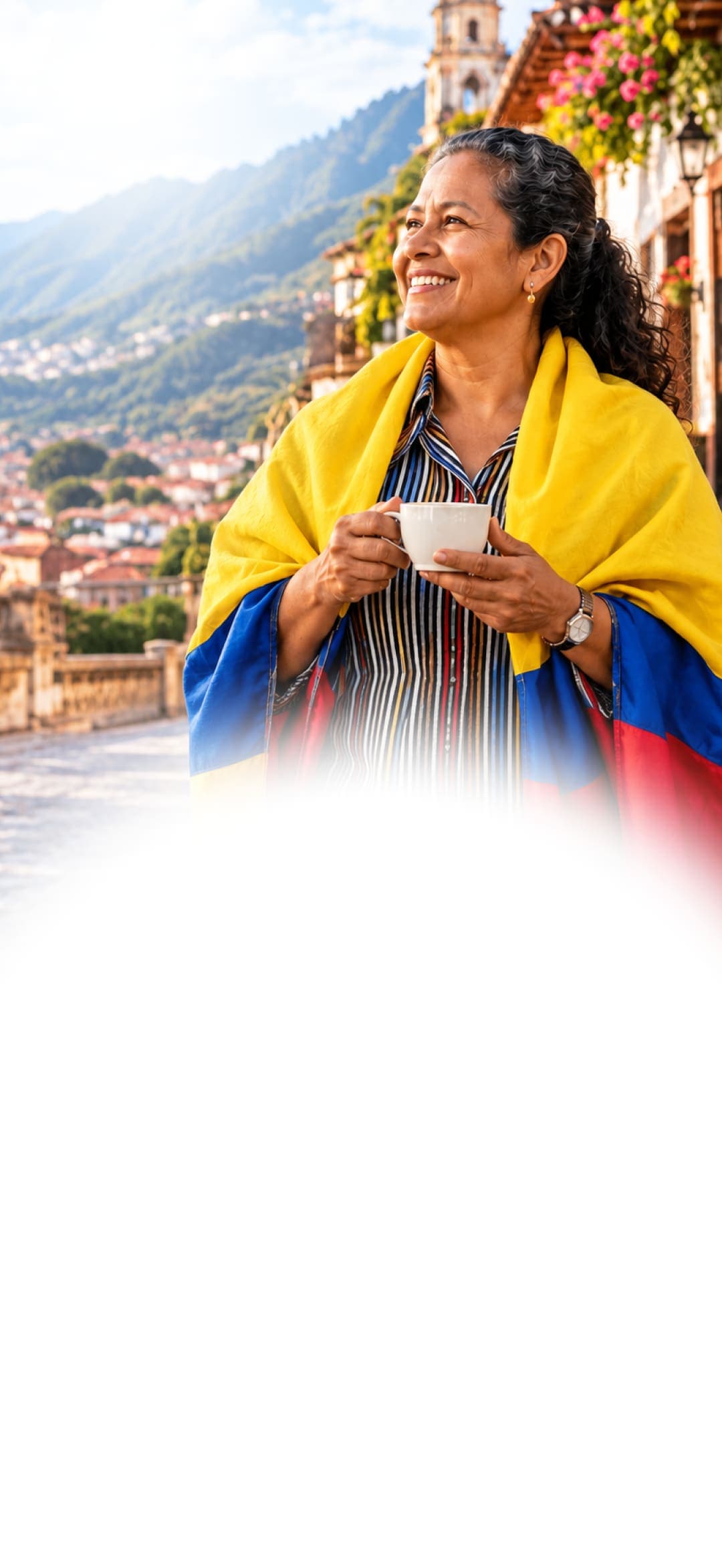 Mujer sonriente frente a un paisaje montañoso colombiano
